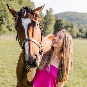 Meet your Posher, Laura